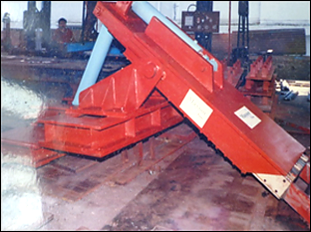 Hydraulic Pusher